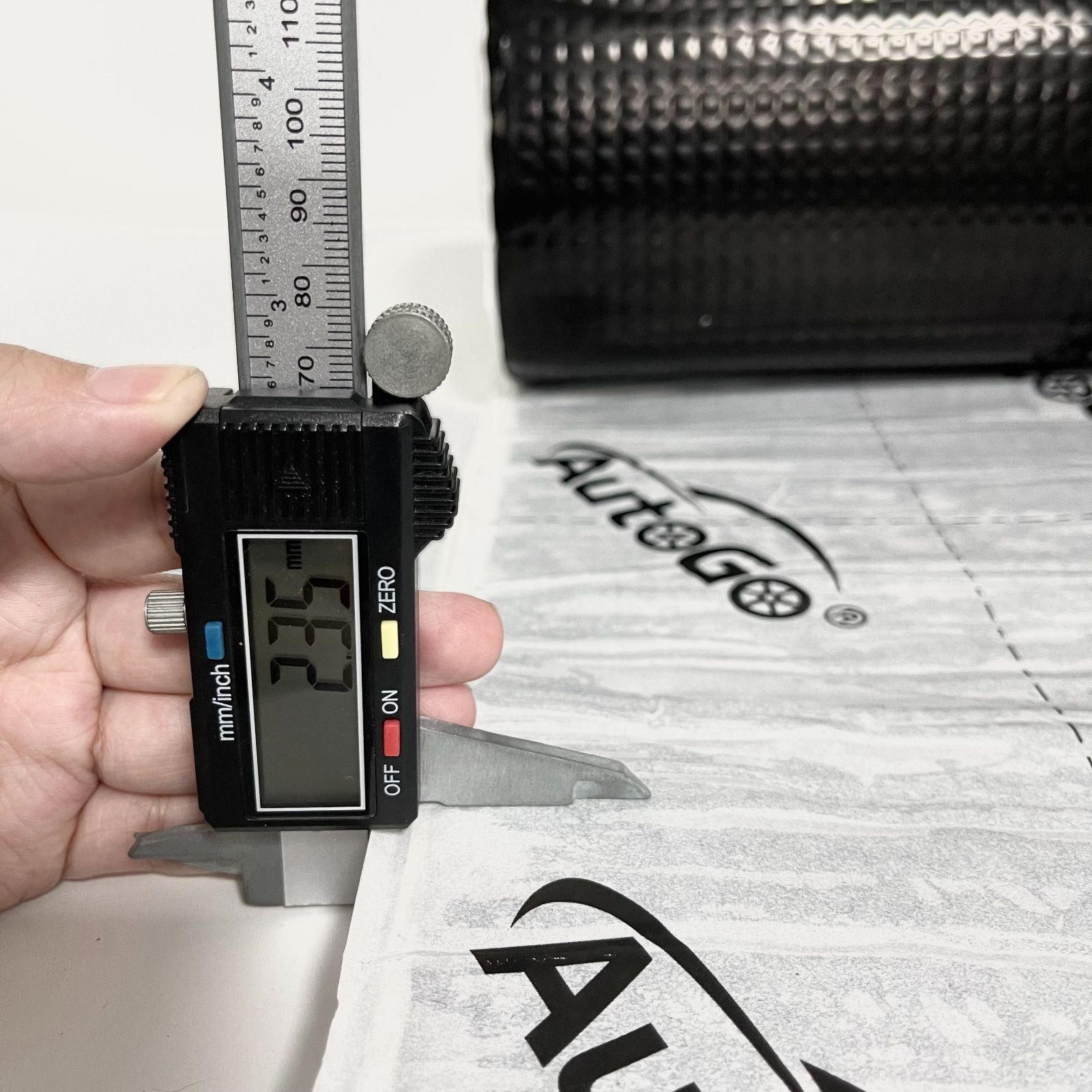 1円～デットニング振動制振シート約2㎜/46cm/5メートル/黒 2本セット デッドニング 振動制振シート （厚さ2.3mm×幅46cm×