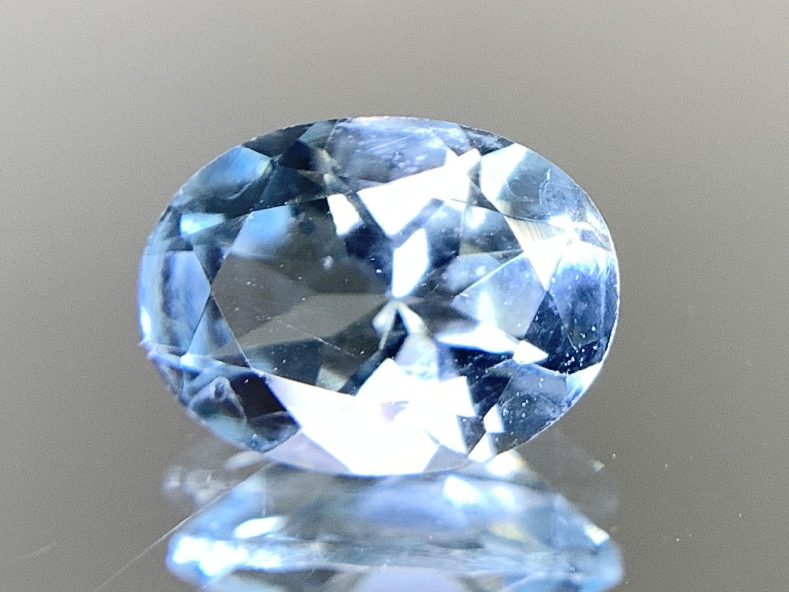 ［天然アクアマリンおまとめ 40ct］ルース 裸石 宝石 ジュエリー jewelry aquamarine beryl ベリル アクアマリン 天然 1.072ct 宝石ソーティング付き 8.0㎜×6.0㎜×4.1