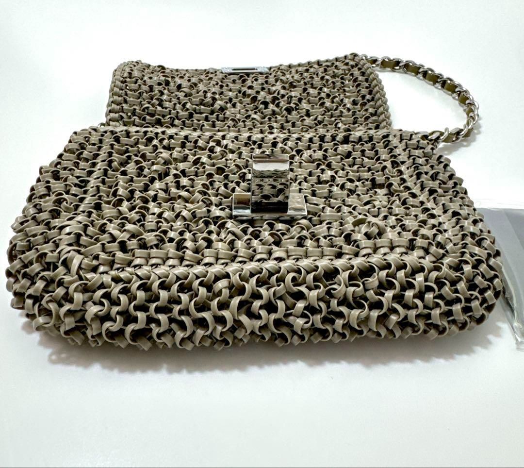 チェーンショルダー