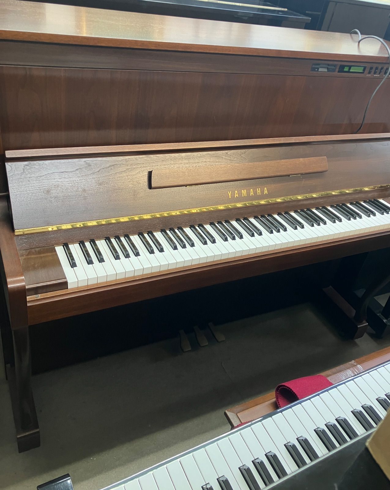 ヤマハ自動演奏装置付きピアノ ウォールナット半艶消し