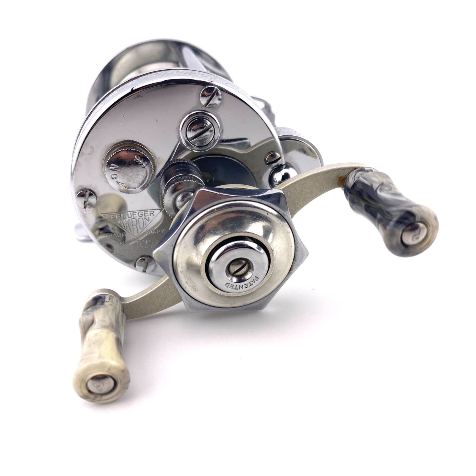 フルーガーアクロン No 1895 - メルカリ