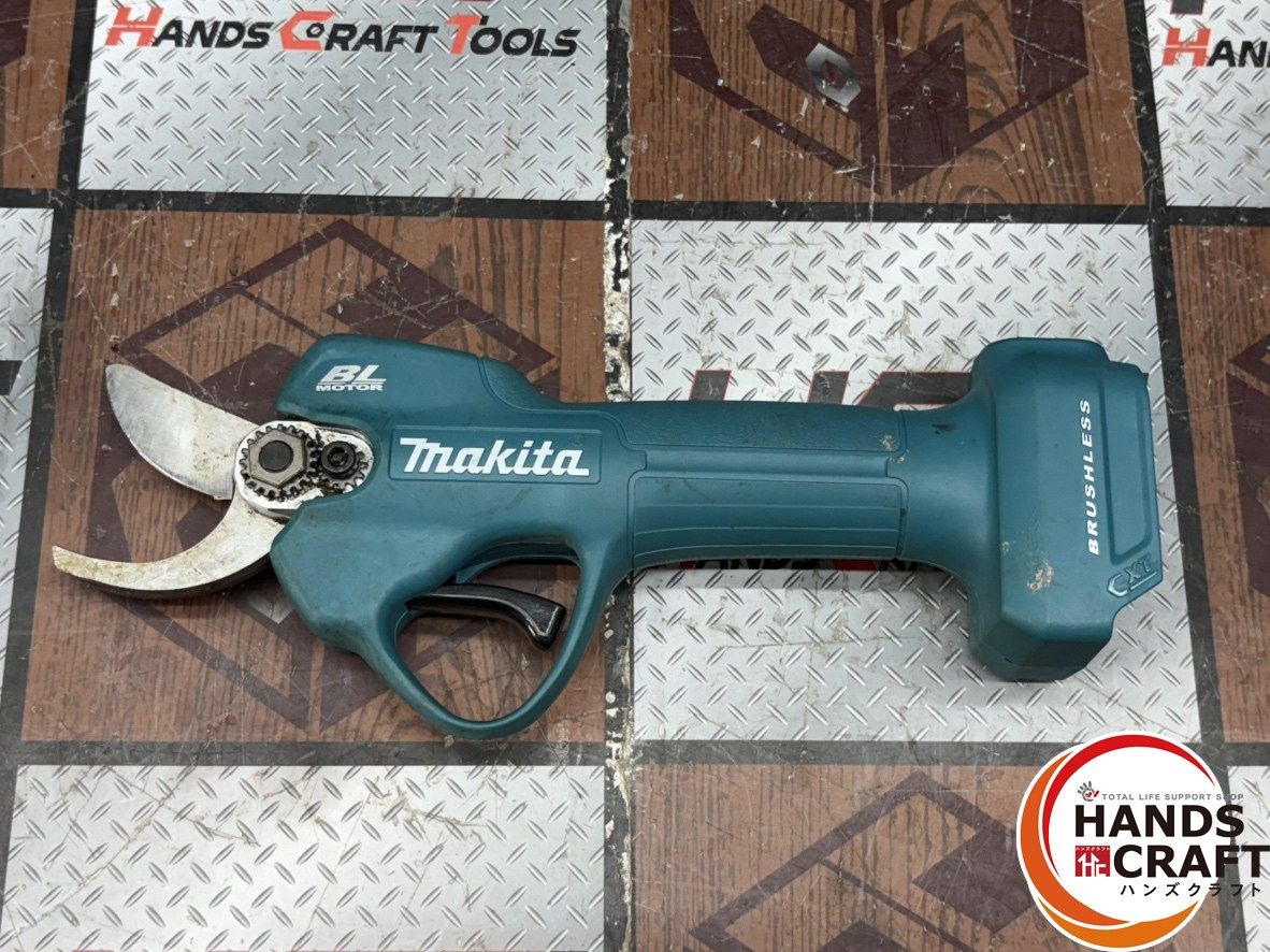 【引き取り限定】【中古品】マキタ makita GA7061 ディスクグラインダ 単相100V 50/60Hz 1,430W 6,600min-1 180mmディスク(A-48907)・ホイールカバー付 引き取り限定】【中古品】マキタ makita GA7061 ディスクグラインダ 単
