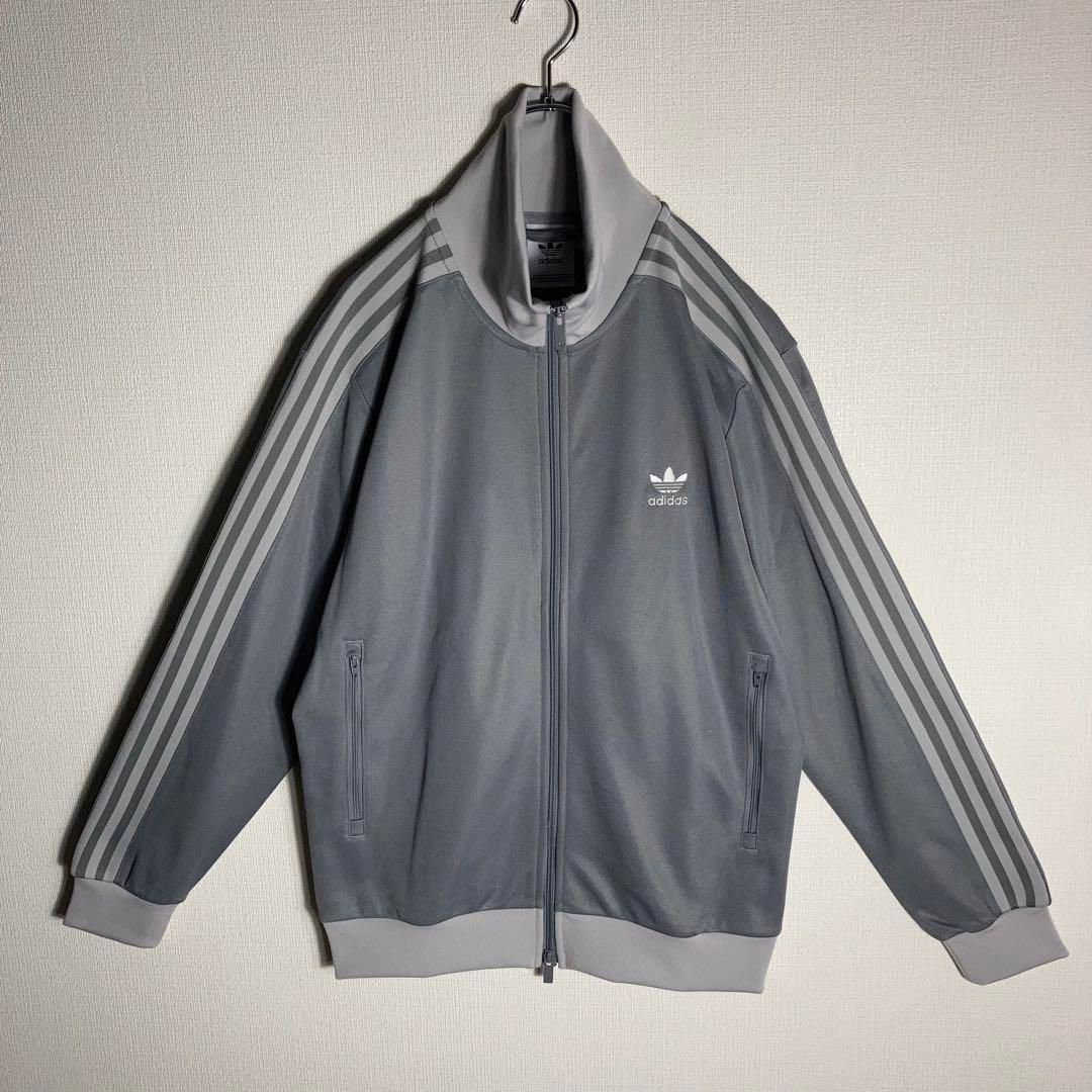 adidas ジャージ ジャケット グレー/ブラックタグ付き新品未使用 新品未使用タグ付き】adidas ジャージ トラックジャケット 刺繍
