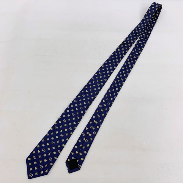 美品 GUCCI グッチ GG柄 × ハート柄 ネクタイ ネイビー 紺 GUCCI グッチ ネクタイ レギュラータイ GG柄 菱形格子柄