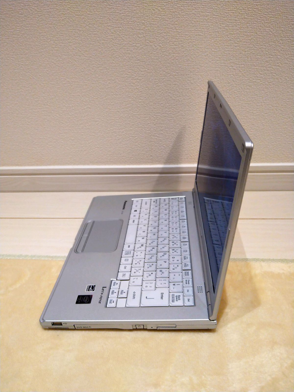 中古美品ノートパソコンPanasonic CFLX4-1/Core i5 5300U 2.30GHz高速