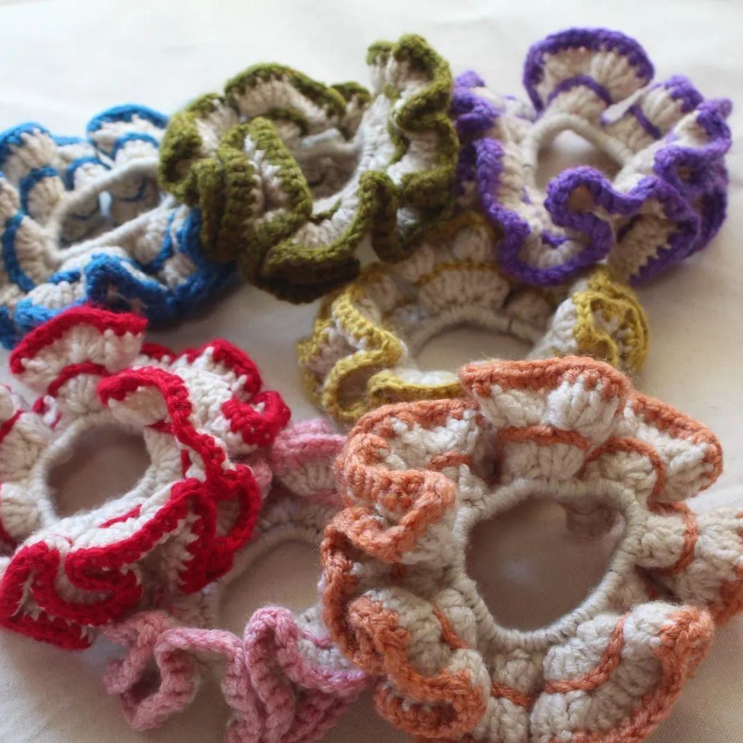 ぼりゅーみぃ シュシュ【カラバリ7色🎨】大きめ シュシュ 毛糸