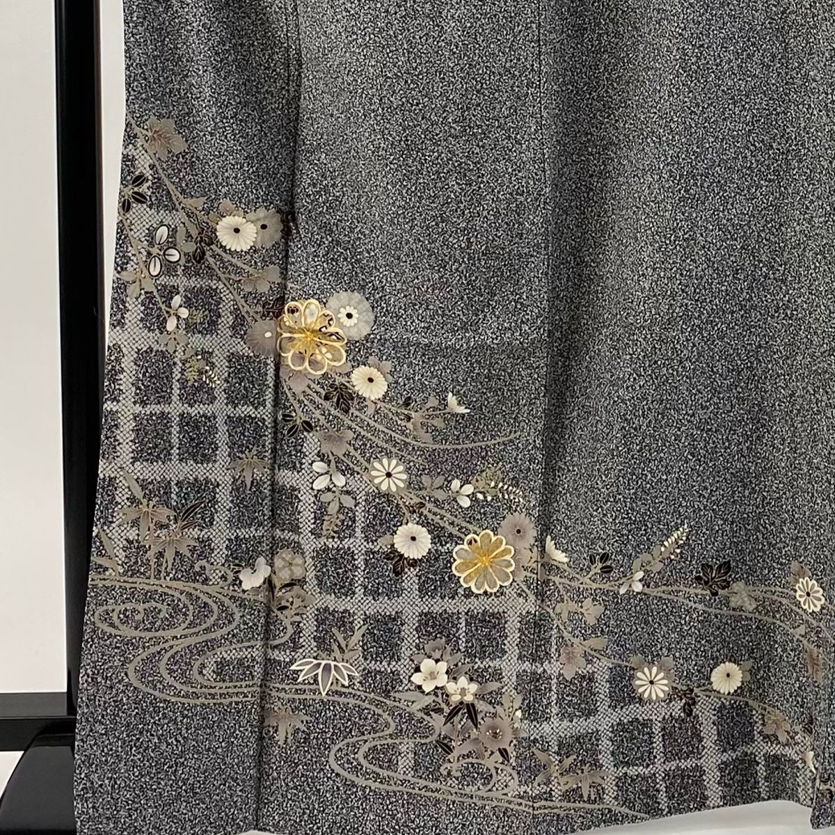訪問着 身丈166cm 裄丈66cm M 袷 菊 流水 金糸 金彩 黒灰 正絹 秀品