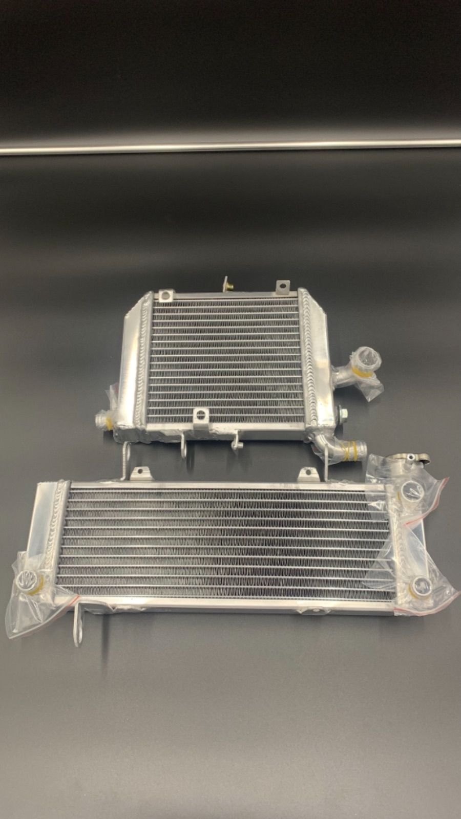 VFR400・RVF400ラジエターset ホースカラーブラック ラジエーター送料無料