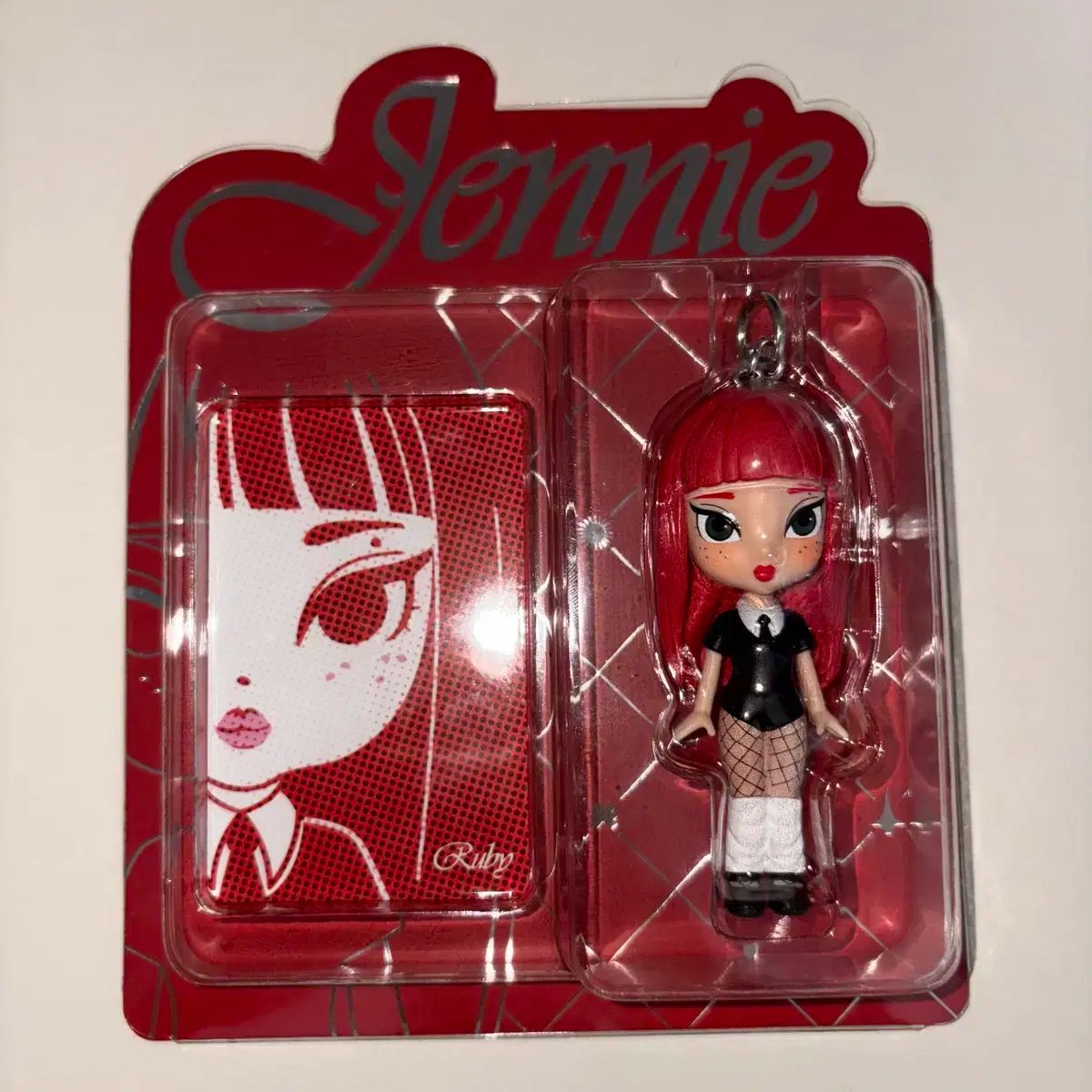 BLACKPINK JENNIE Ruby フィギュア キーチェーン ジェニ 新品 未開封】ジェニ jennie ruby フィギュア キーチェーン