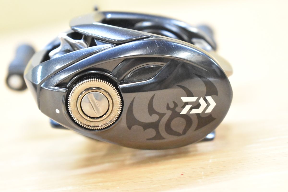 ダイワ 20 高品質 タトゥーラ SV TW 103SH ベイトリール 右ハンドル