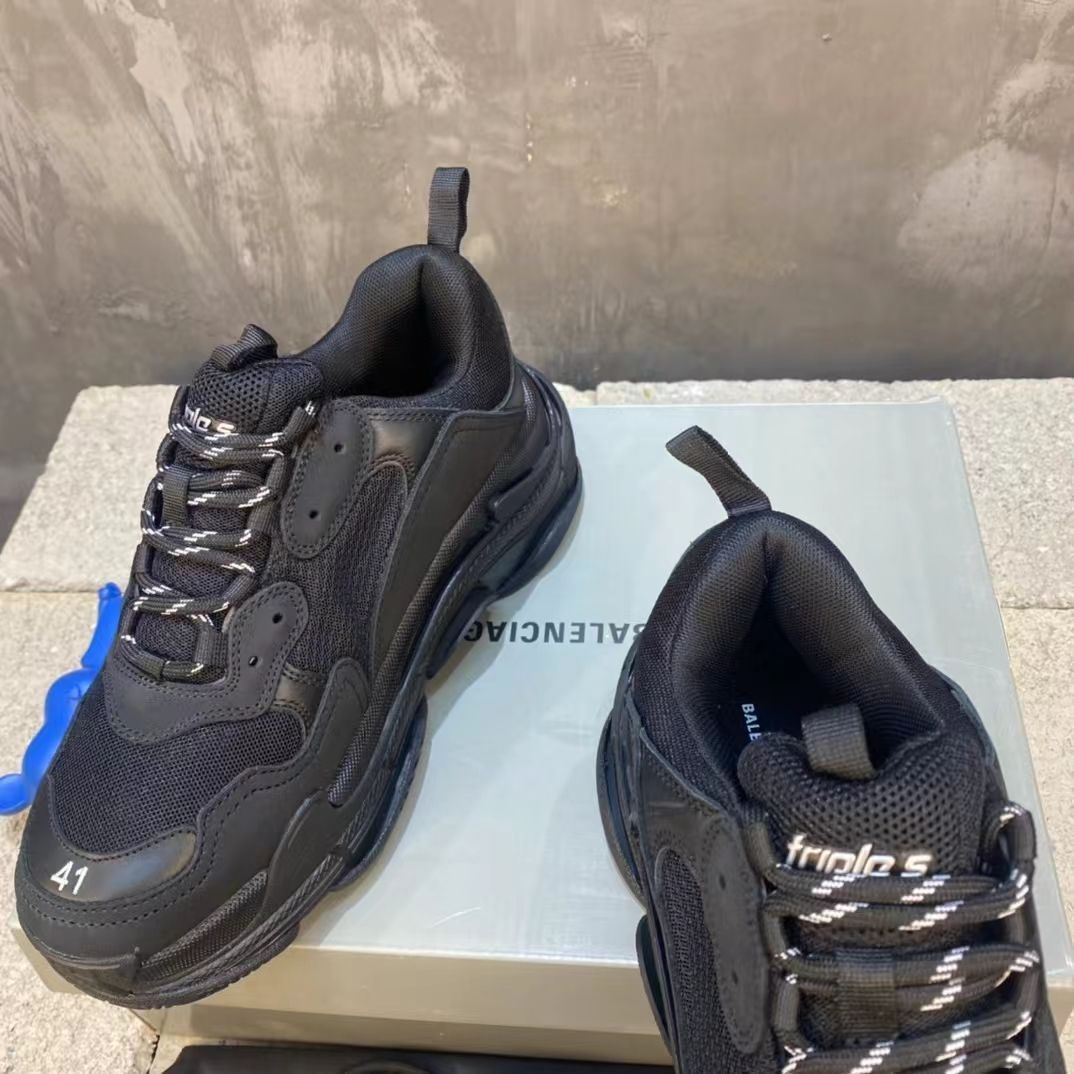 BALENCIAGA TRIPLE S ALL BLACK OG