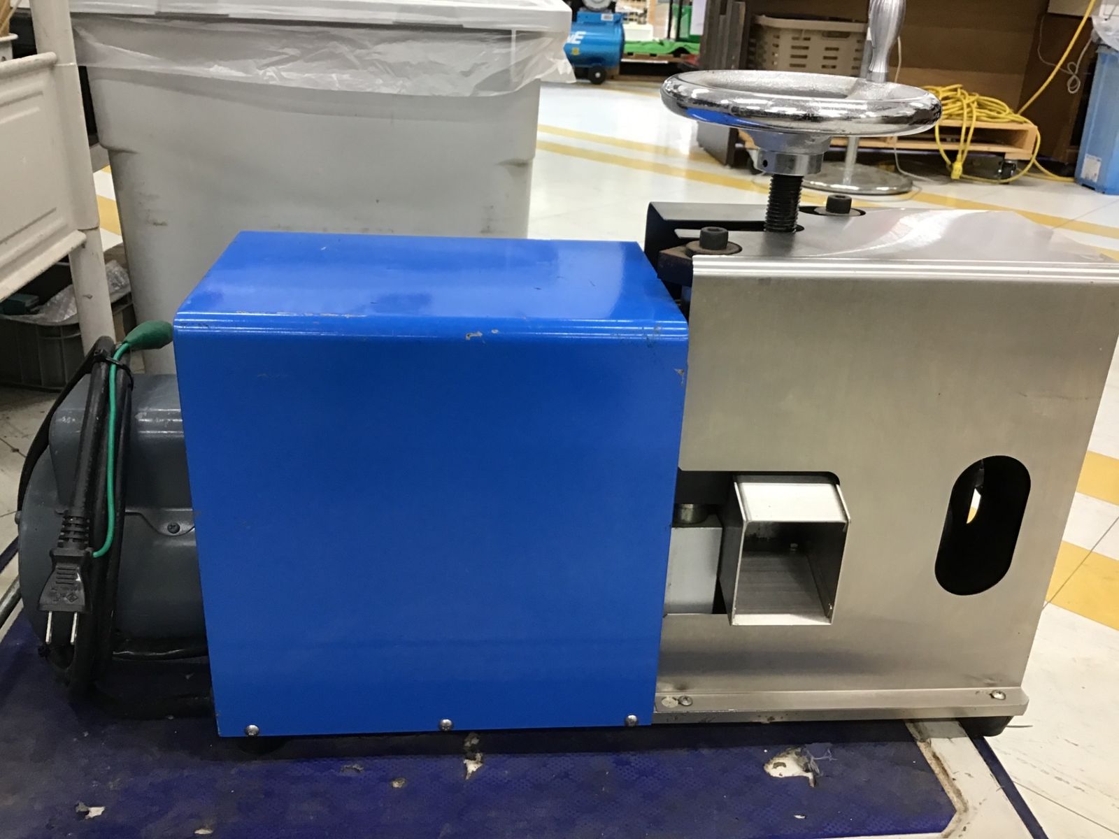 電線皮むき機 100V