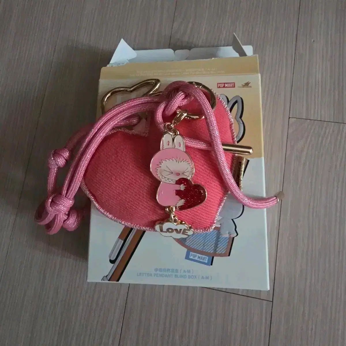 レジン うさ耳 イニシャルキーホルダー イニシャル 名前