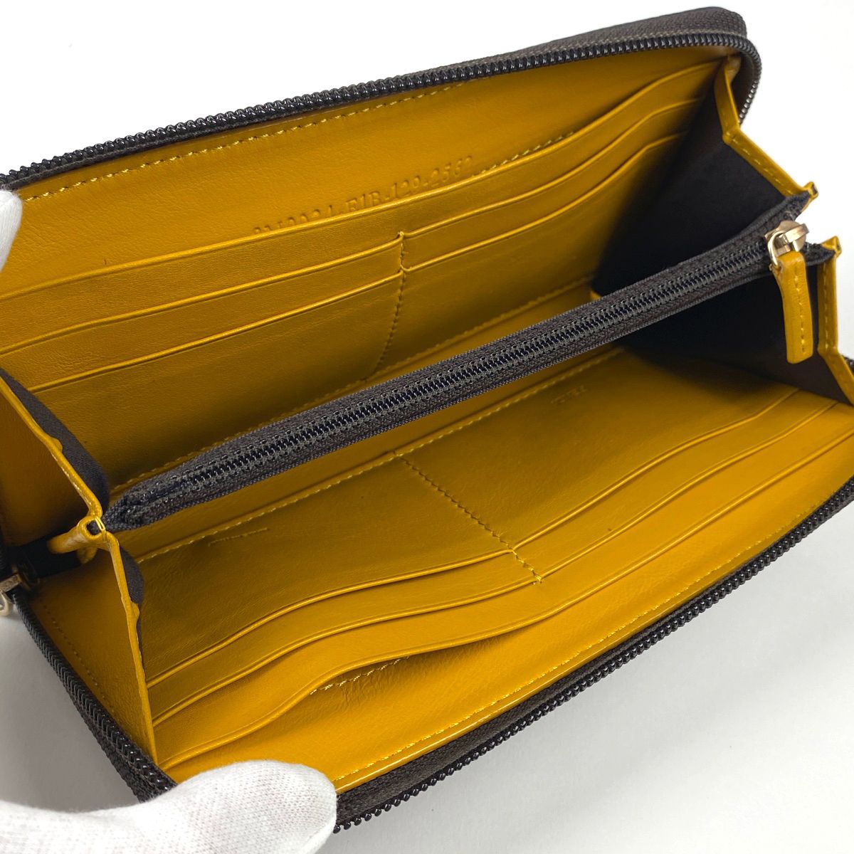 ✨美品✨　FENDI 長財布　ズッカ　ズッキーノ　ラウンドファスナー 楽天市場】フェンディ ラウンドファスナー ズッカ柄 長財布