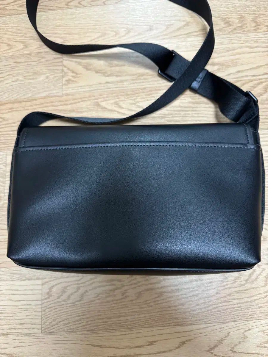 ジルスチュアート JILL STUART ブライアン クロスバック SMALL