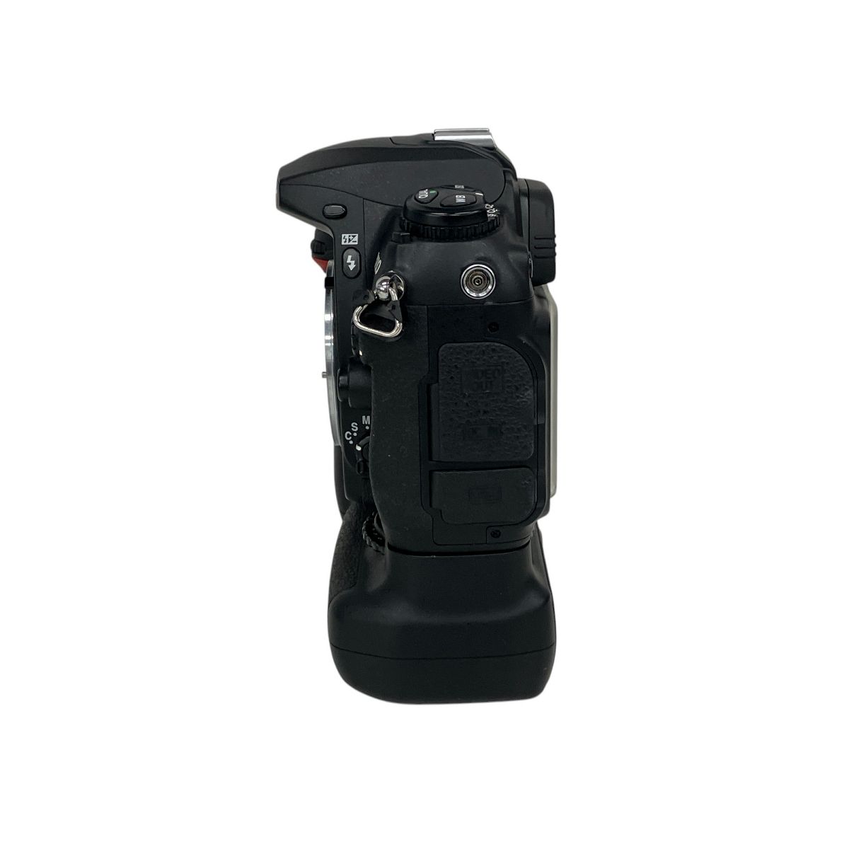 Nikon D200 300セット デジタル一眼レフカメラ　ジャンク Nikon D200 ニコン 一眼レフ デジタルカメラ ボディ マルチ