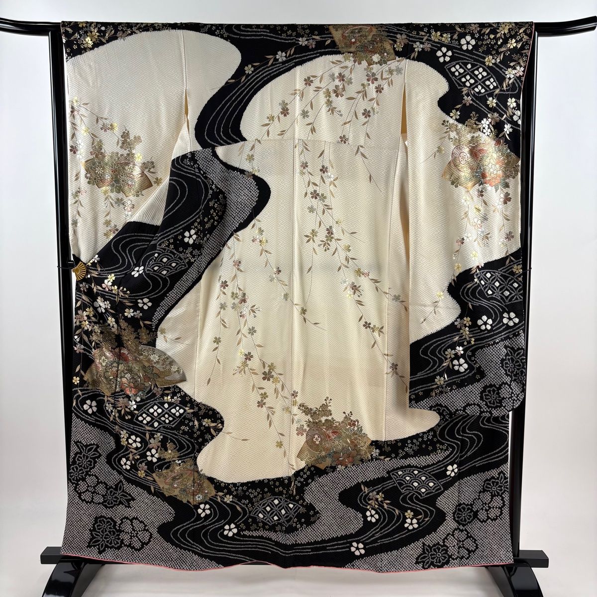 振袖 身丈160cm 裄丈64cm M 袷 やまと 扇面 草花 金銀彩 絞り クリーム 正絹 秀品