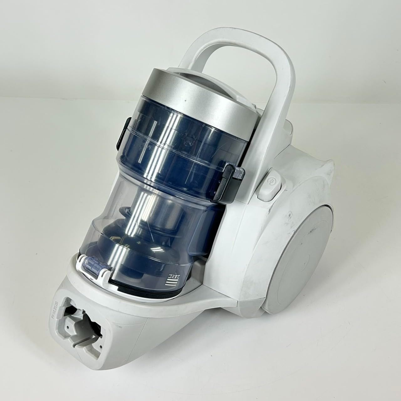 Panasonicサイクロン掃除機MC-SR600K-W 中古】パナソニック 掃除機