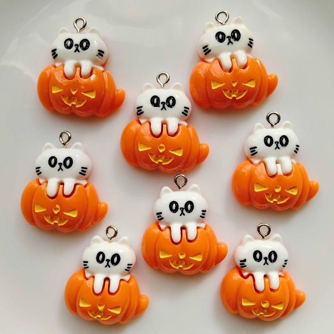 ハロウィン　キャンディーチャーム①　白猫茶猫　ハンドメイド　猫キーホルダー 楽天市場】キャットキーホルダー 迷子札 キャットチャーム 猫