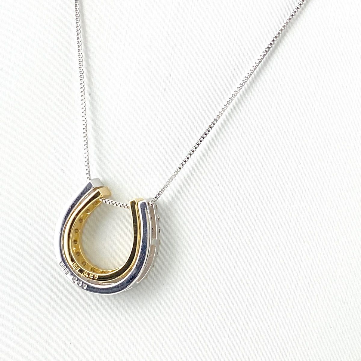 メレダイヤ デザインネックレス WG ホワイトゴールド YG イエローゴールド ペンダント ホースシュー 馬蹄 蹄鉄 ネックレス K18 WG ダイヤモンド レディース