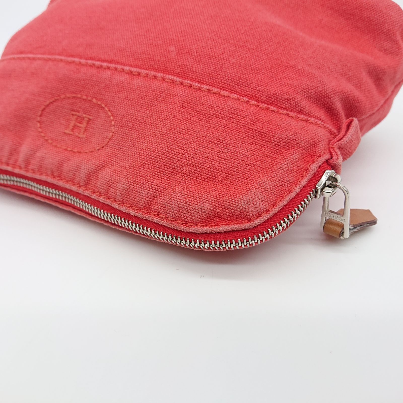 エルメスポーチレッド