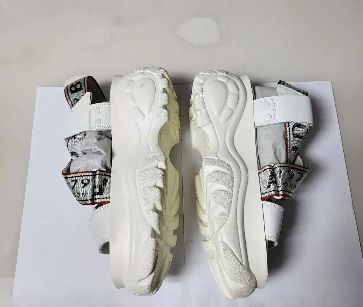 BUFFALO LONDON バッファロー 厚底 サンダル Buffalo london バッファロー ロンドン 厚底 サンダル 新品