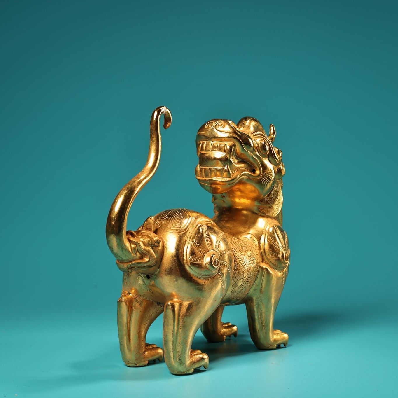 旧家蔵出し銅製細作 塗金