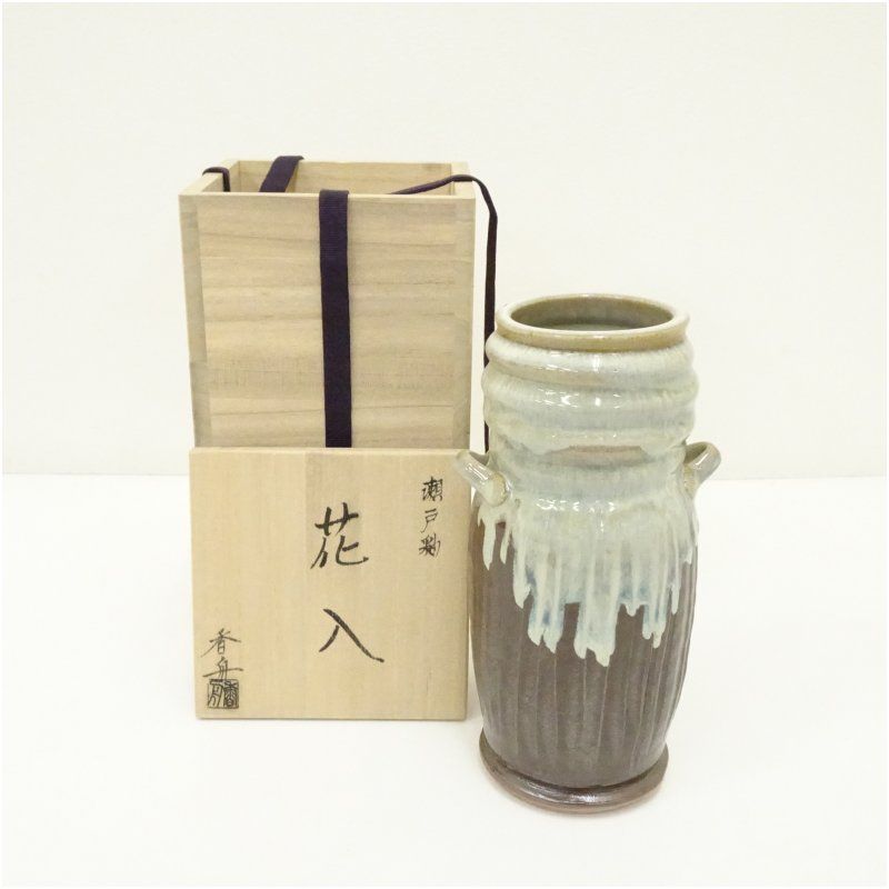 茶道具　花入　花瓶　珍しい作品 茶道具 花入（はないれ） 花入 鶴亀一輪 黒陶 花月窯