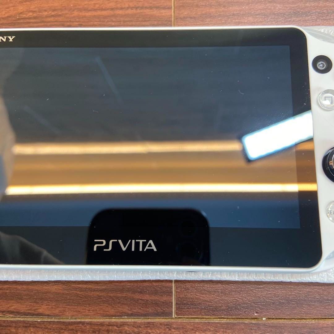 PSVITA 2000