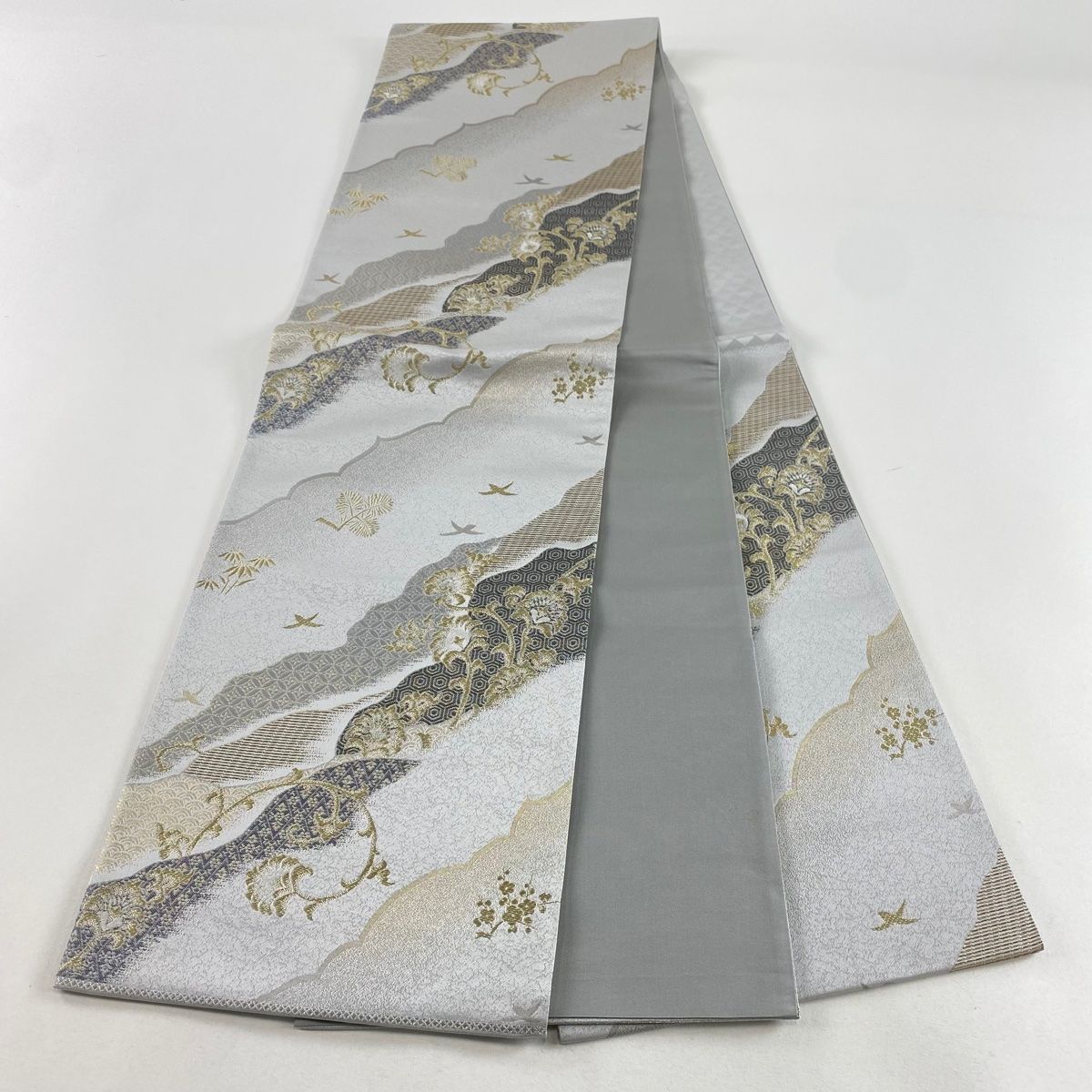 袋帯 美品 秀品 松竹梅 花唐草 金糸 灰色 六通 正絹 【中古