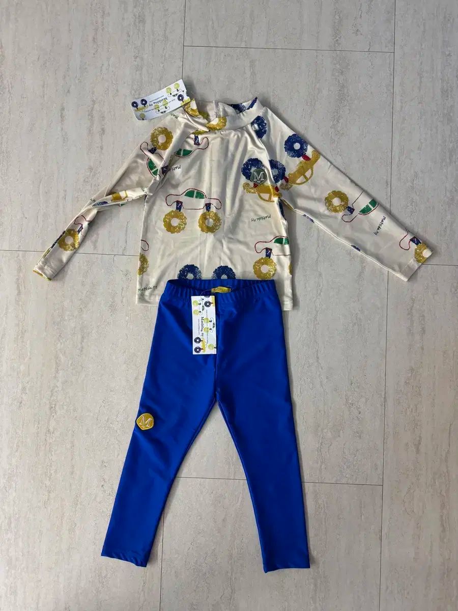 マチルダ ナワイ ラッシュガード サウス シャッシュガード