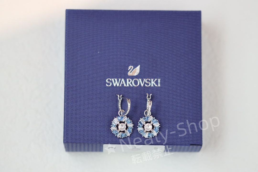 💗新品💗Swarovski  ファッショグラデーションブルードリルの花のイヤリング