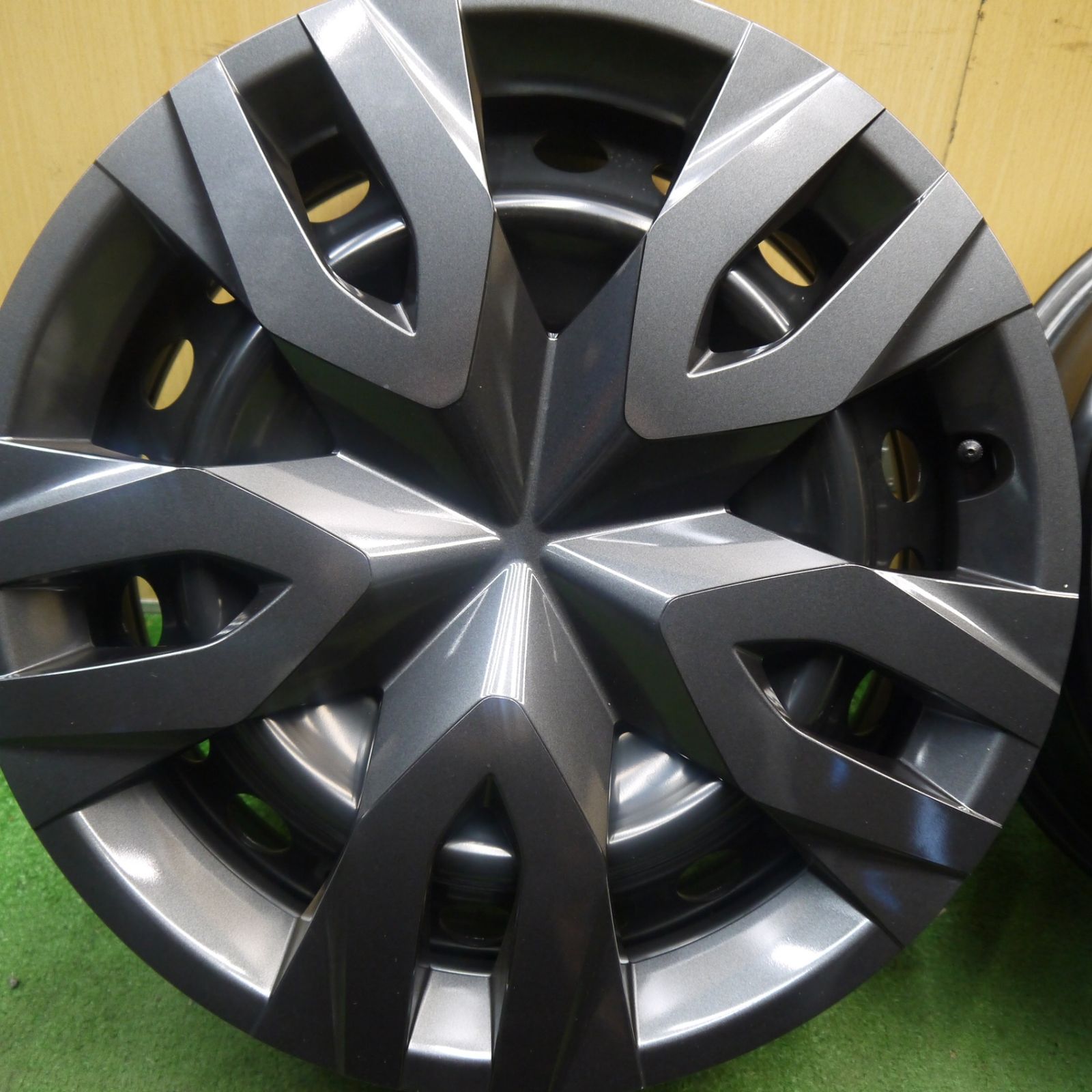 新車外し トヨタ 60系 プリウス 純正 スチール ホイール 17インチ 17×6.5J PCD114.3 5H 5100601Hホ