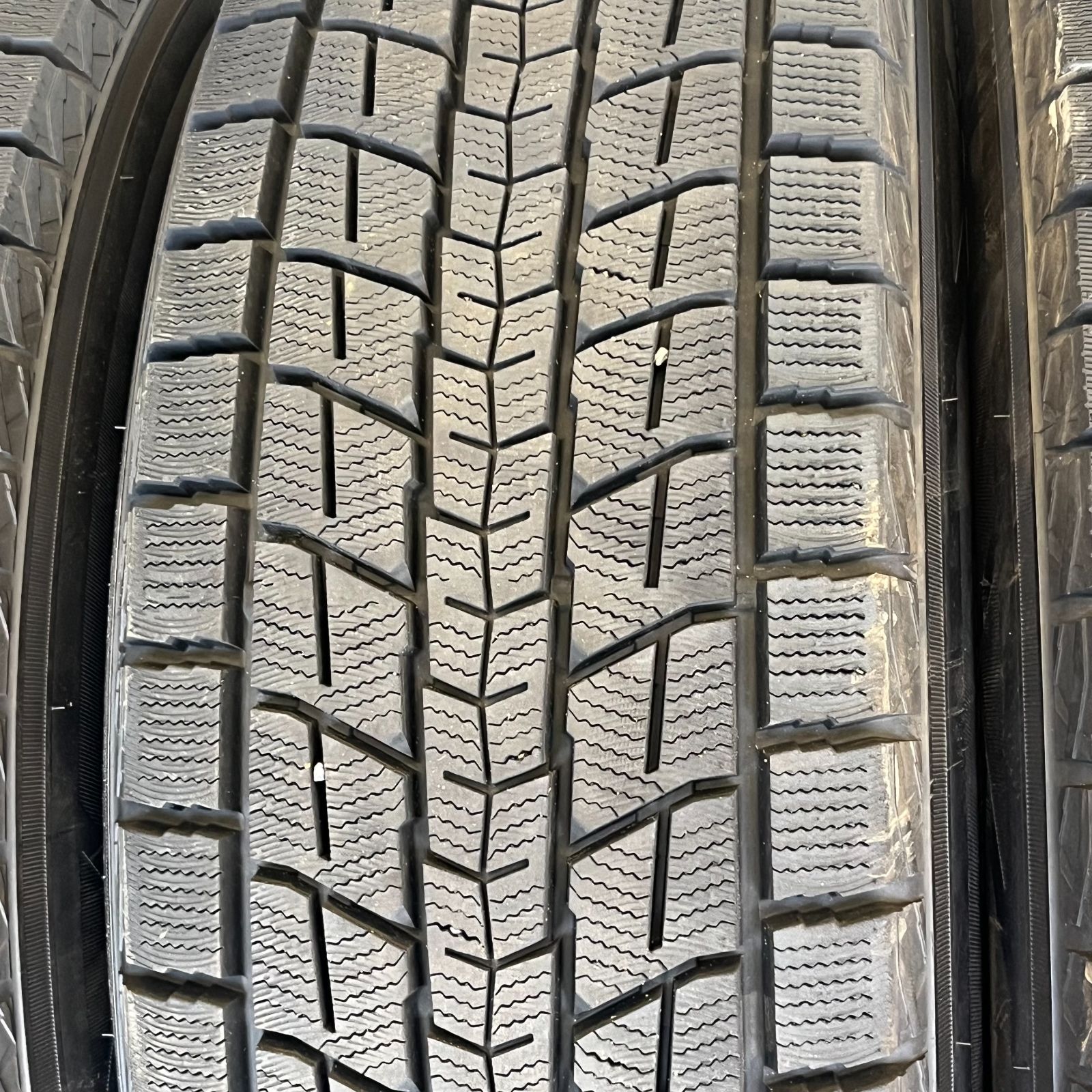 265|65|18インチ スタッドレスタイヤ