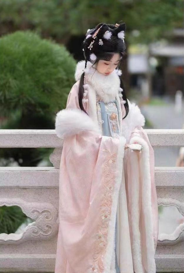 COS-19 豪華刺繍 漢服 かんふく 古風衣装 レトロ風 中華ロリータ