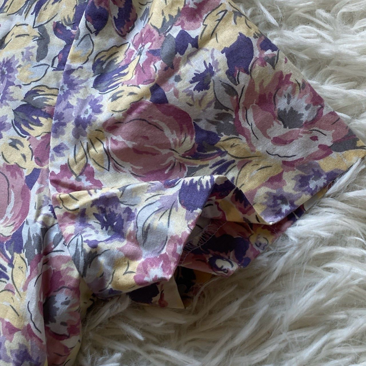 美品》laura ashley 花柄ワンピース マルチカラー 11 上品 - メルカリ
