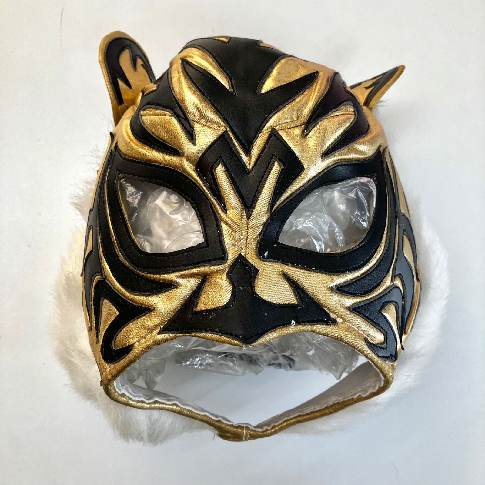 タイガーマスク金色と黒色 ☆タイガーマスク☆2代目・スーパータイガーマスク金・濃灰フチ