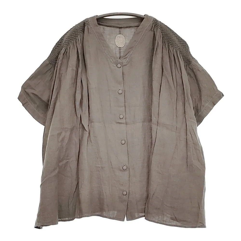 雨のリュウグウ ブラウス レース ピンタック くるみボタン オオカミとフクロウ 中古・古着通販】オオカミとフクロウ (オオカミトフクロウ) 雨の