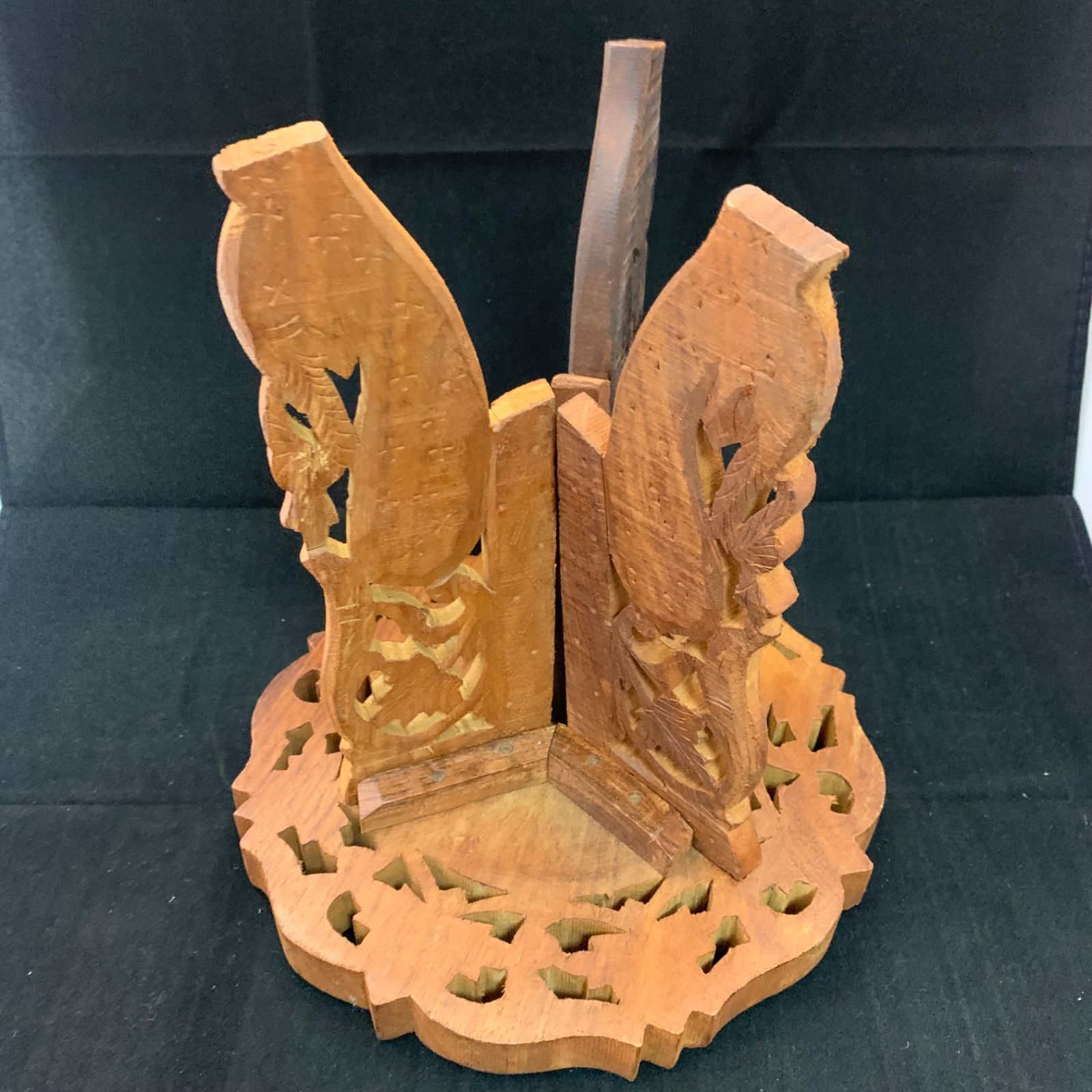 セール✨天然木　精細木彫り工芸品　折り畳みサイドテーブル　花台飾り台未使用保管品 インド製 木彫り 木製 花台 飾り台 折りたたみ サイドテーブル
