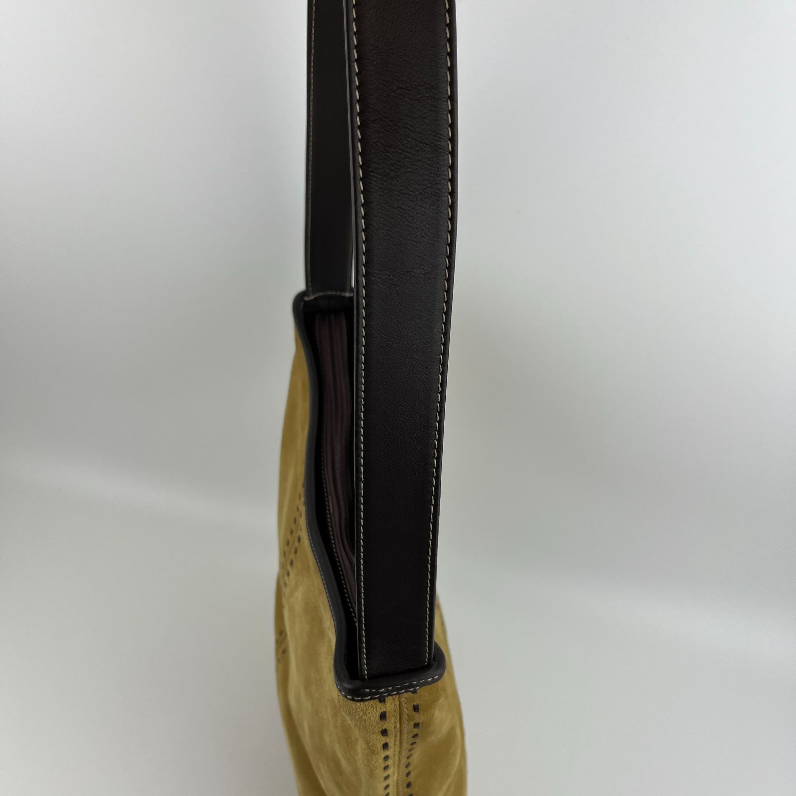 ショルダーバッグ 肩掛け