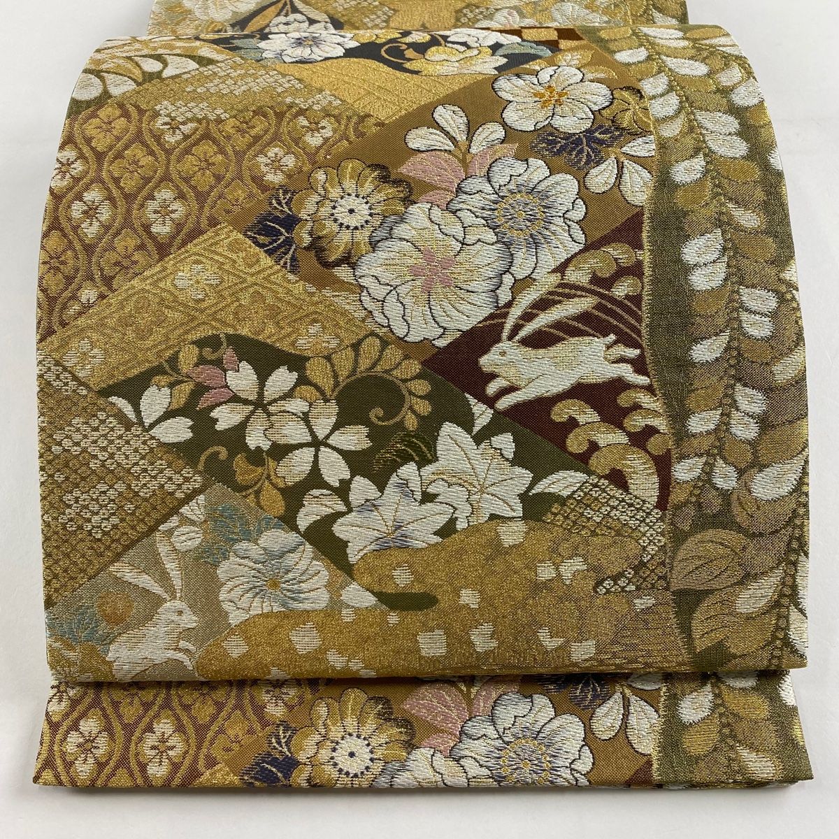 袋帯 秀品 うさぎ 草花 金糸 箔 灰緑 六通 正絹