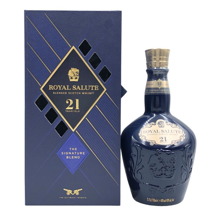 ロイヤル 21年 シグネチャーブレンド 青陶器ボトル 700ml B2