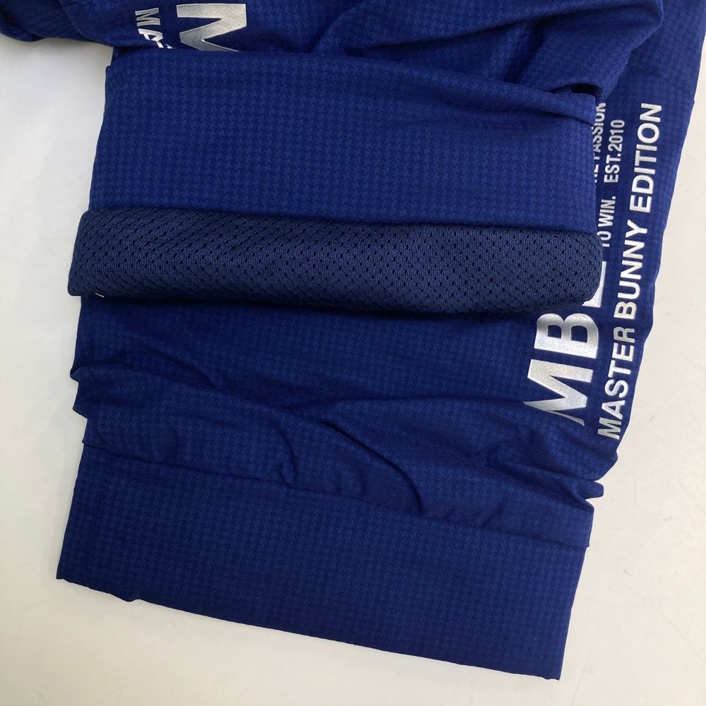 モデル ジョガーパンツ