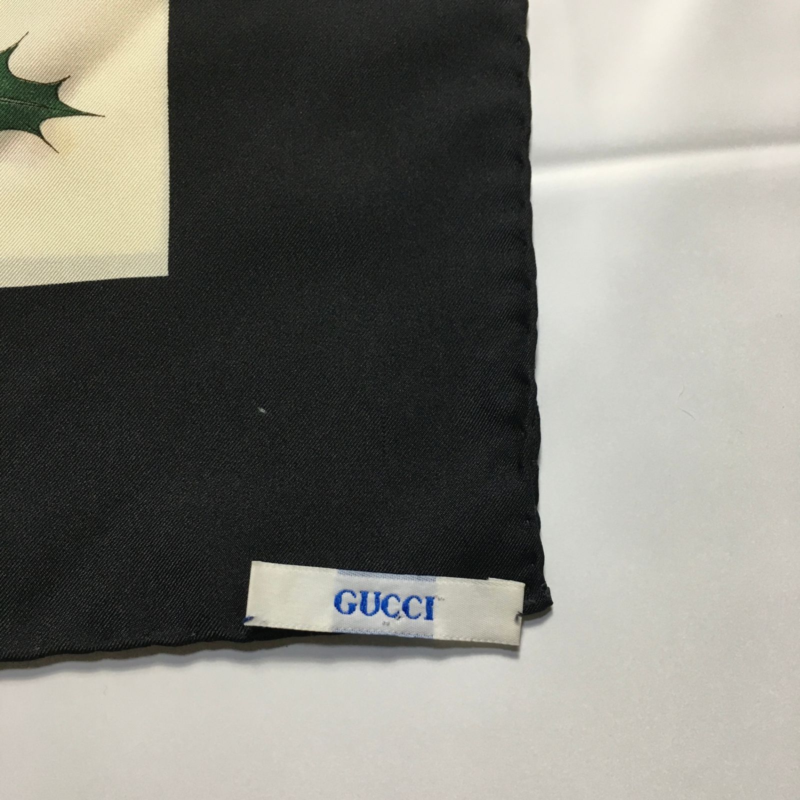 2508-233｜美品｜グッチ スカーフ シルク ブラック 花柄 2508-233｜美品｜グッチ スカーフ シルク ブラック 花柄 - メルカリ