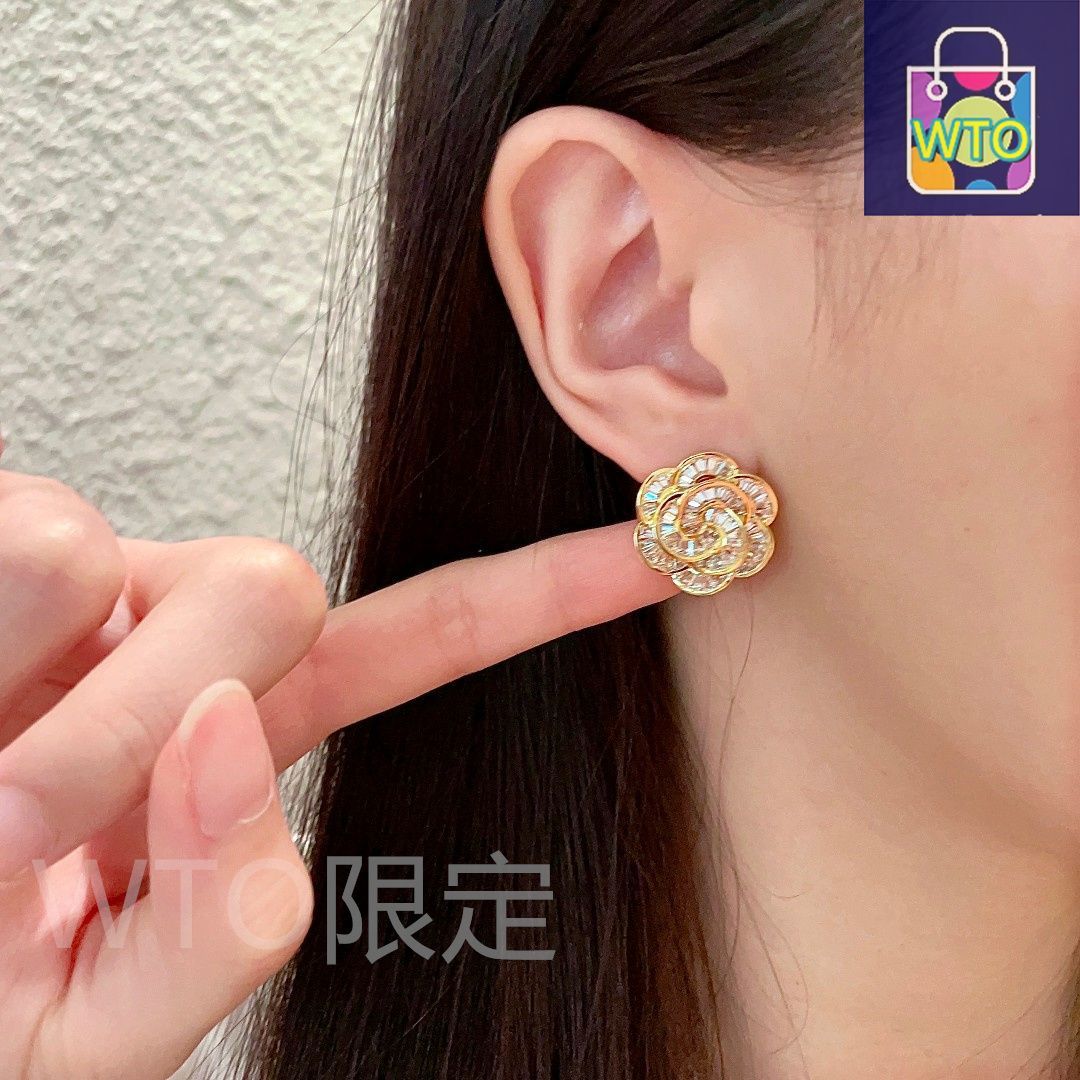 今日WTO】Chanel ヴィンテージ アルファベットピアス！送料無料