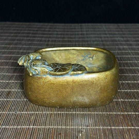 銅器 浮彫り八仙過海筆 書斎 書道具 文房具 装飾品 工芸品 美術品 銅器 金魚筆洗 四方双魚硯 文房四宝 装飾品 工芸品 置物 - メルカリ