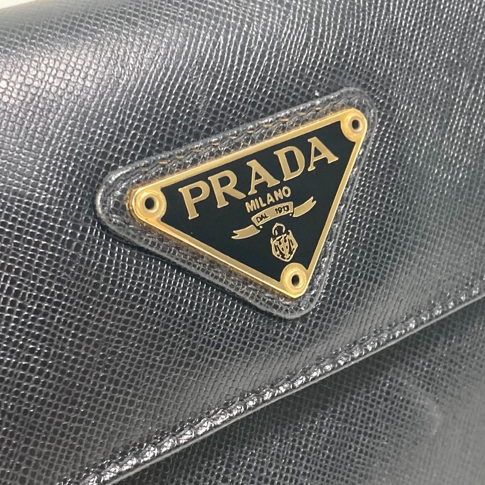 PRADA プラダ クラッチバッグ トライアングルロゴ 三角ロゴ プレート 