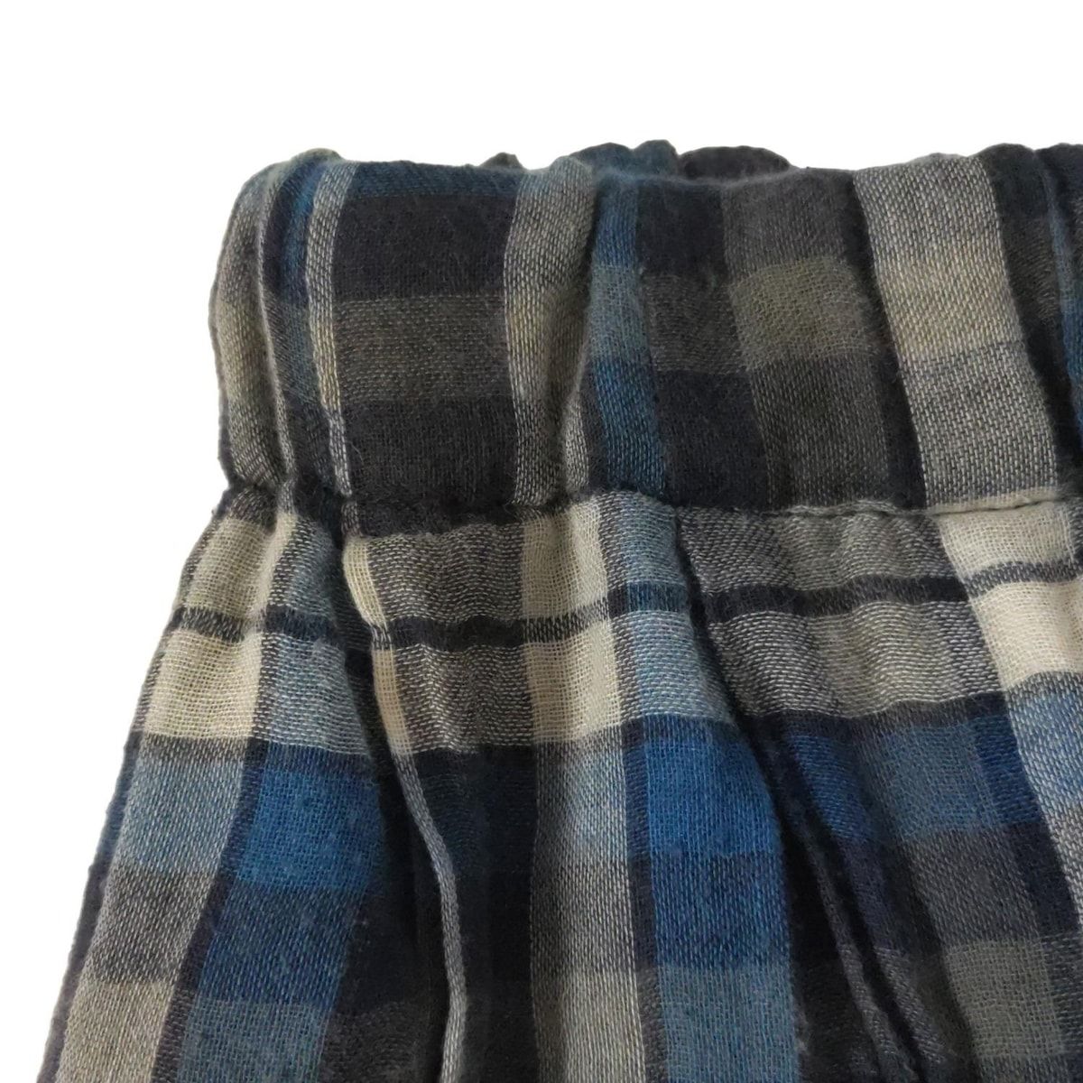 - ブルー×グレーベージュ×マルチ