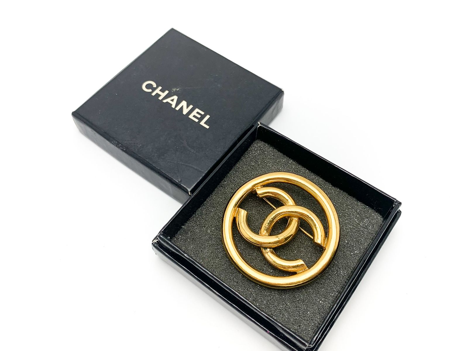 美品 CHANEL シャネル ブローチ ゴールドカラー ココマーク サークル CHANEL シャネル GP メタル ゴールドカラー ココマーク サークル
