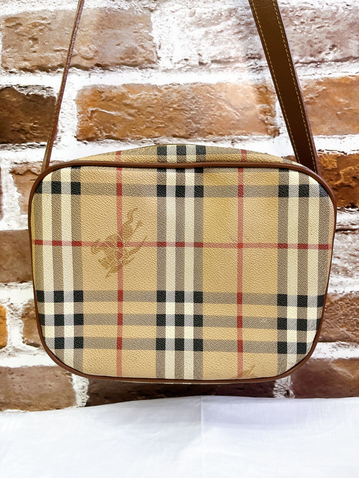 Burberry/バーバリー ショルダーバッグ ノバチェック シャドー